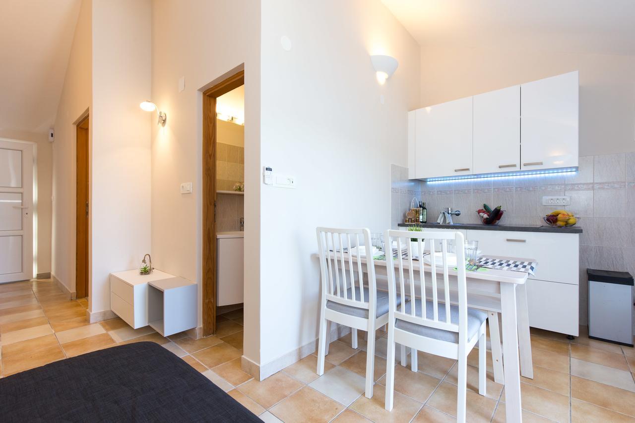 Apartments Tamaris Cizici Exterior photo